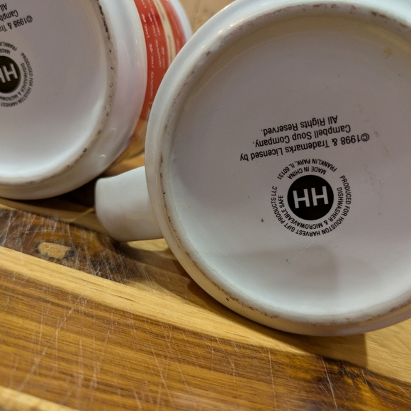 Campbell's Red and White Soup Mugs - Picture 10 of 10